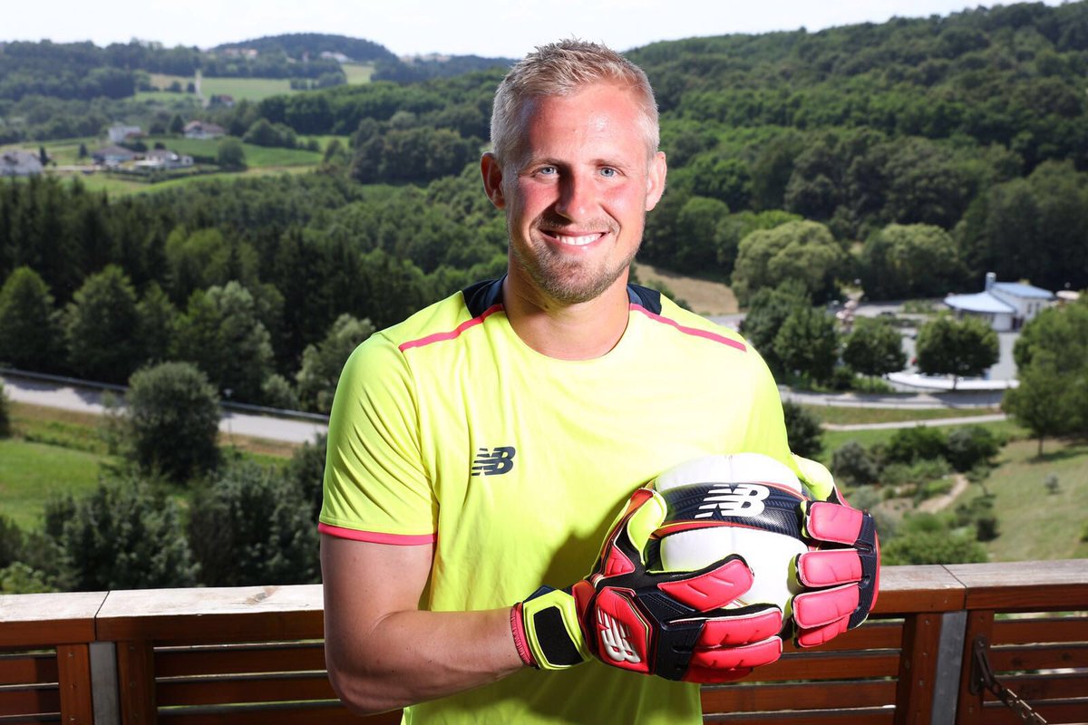 Kasper Schmeichel New Balance