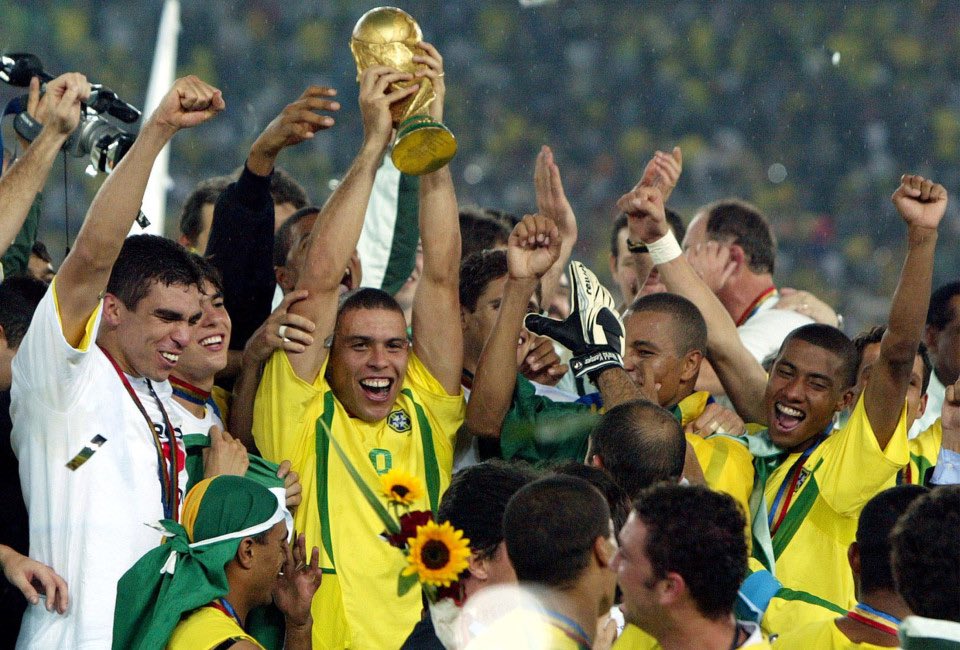 Brazil lifts the trophy 2002