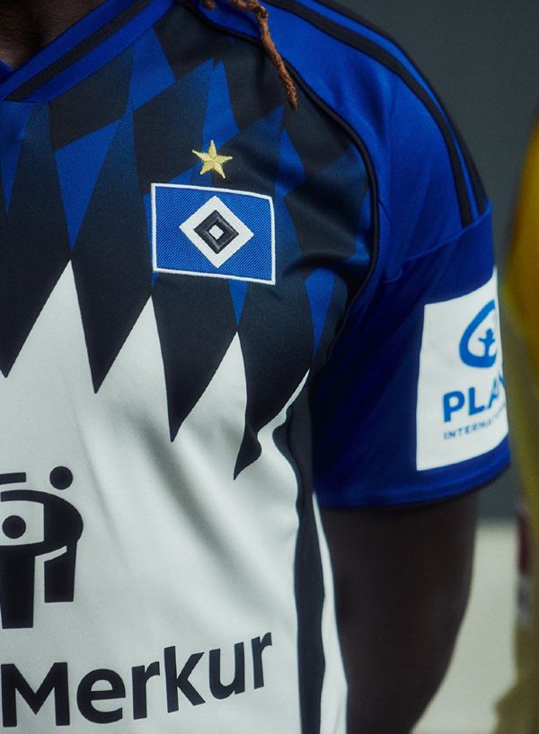 Closeup of Hamburg 2025-26 Shirt